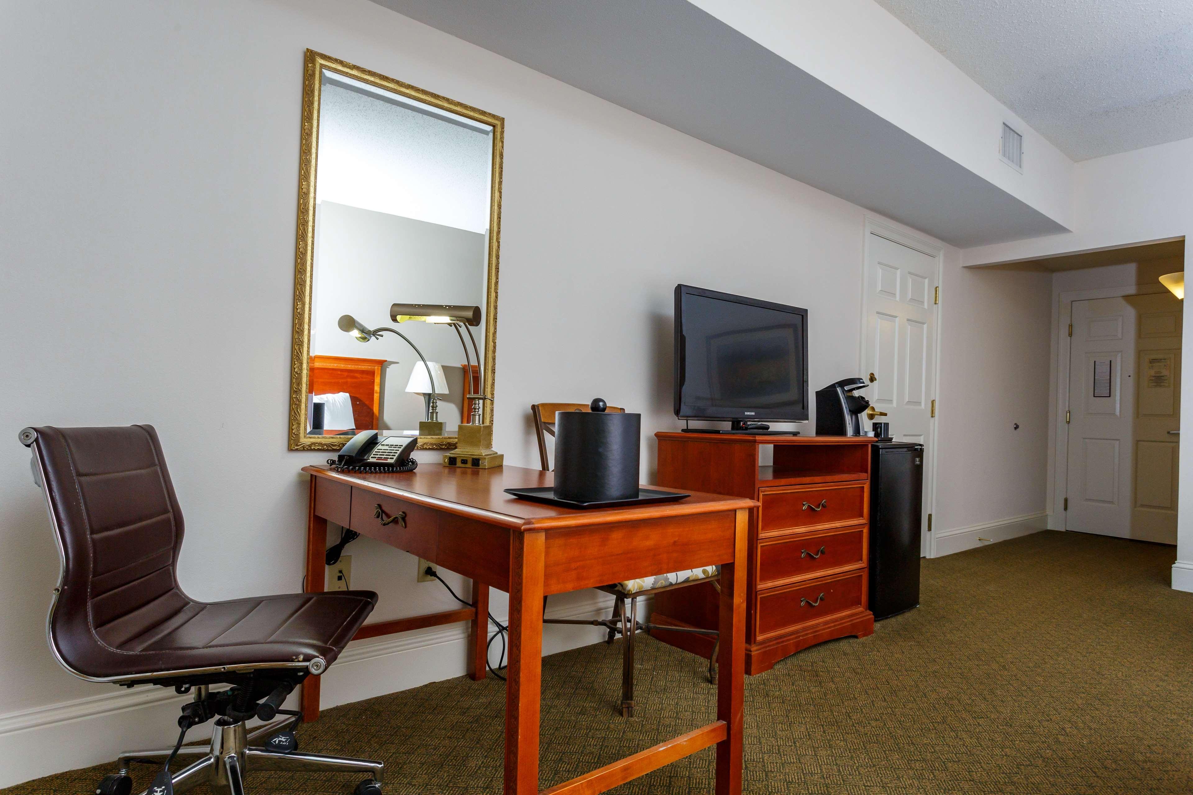 ไซเพรส เบนด์ รีสอร์ต - บีดับเบิลยู พรีเมียร์ คอลเลคชั่น Hotel Many ภายนอก รูปภาพ